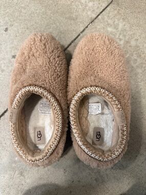 Ugg Slippers